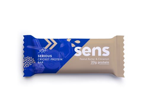 SENS Serious Proteinová tyčinka s cvrččí moukou - arašídové máslo a skořice 60 g